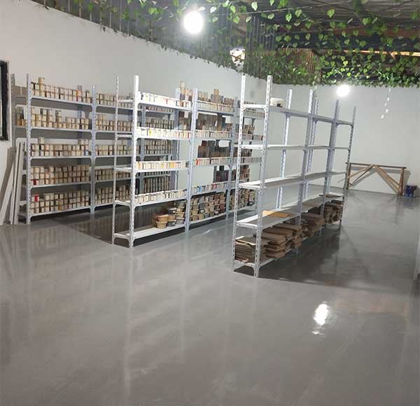 威廉希尔公司主页岩片漆的色彩施工方